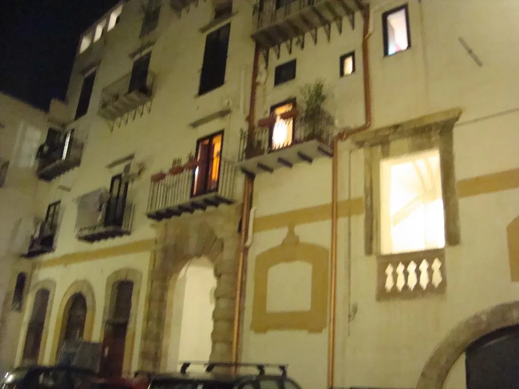 Daysin Apartment Palermo Italy
